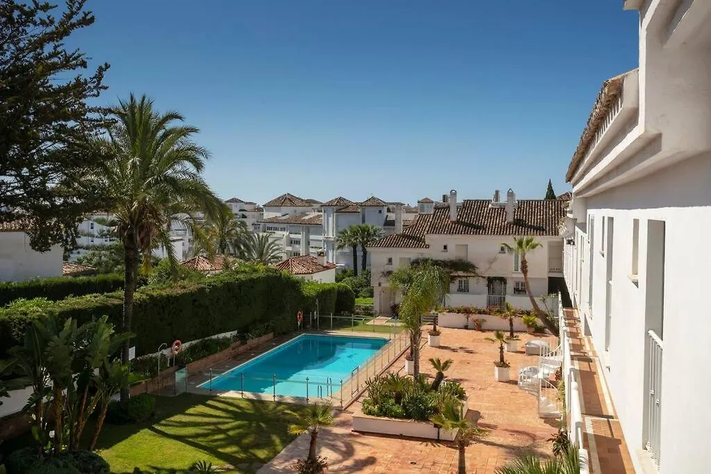 Duplex Penthouse, Walking Distance To Puerto Banus Apartment Marbella